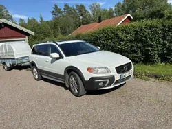 Vit Begagnad 2014 Volvo XC70 Summum SUV | 150 000 kr (Lite dyr)