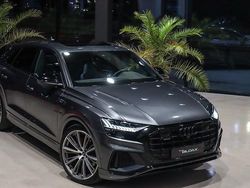 Grå Begagnad 2020 Audi Q8 Exclusive SUV | 658 000 kr