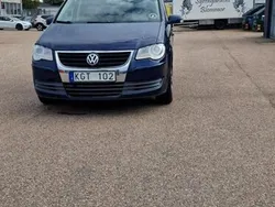 Blå Begagnad 2007 VW Touran Trendline Minibuss | 36 000 kr (Dyr)