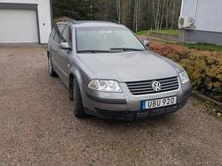 Grå Begagnad 2003 VW Passat Trendline Kombi | 25 000 kr (Marknadspris)