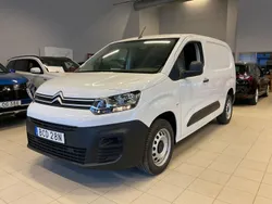 Vit Begagnad 2023 Citroën Berlingo Minibuss | 264 500 kr (Marknadspris)