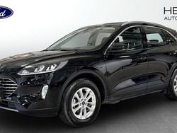 Svart (black) Begagnad 2022 Ford Kuga Titanium SUV | 269 900 kr (Marknadspris)