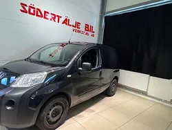 Mörkgrå (grå) Begagnad 2010 Peugeot Bipper Minibuss | 39 900 kr (Lite dyr)
