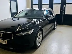 Svart Begagnad 2019 Volvo V90 Momentum Kombi | 199 900 kr (Marknadspris)