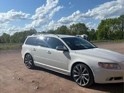 Vit Begagnad 2012 Volvo V70 R-Design Kombi | 71 000 kr (Marknadspris)