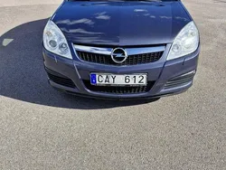 Blå Begagnad 2006 Opel Vectra GTS Halvkombi | 25 000 kr