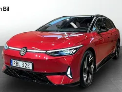 Röd (kings red metallic black) Begagnad 2024 VW ID.7 GTX Sedan | 629 900 kr
