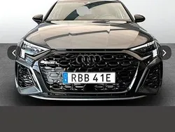 Grå Begagnad 2024 Audi RS3 Halvkombi | 659 000 kr (Marknadspris)