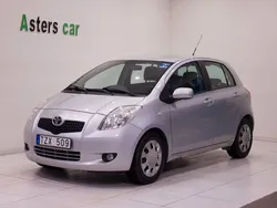 Silver Begagnad 2006 Toyota Yaris Halvkombi | 29 000 kr (Marknadspris)