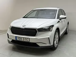 Vit Begagnad 2021 Skoda Enyaq iV Comfort SUV | 300 000 kr
