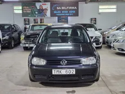Svart Begagnad 2002 VW Golf IV Basis Halvkombi | 29 900 kr (Marknadspris)