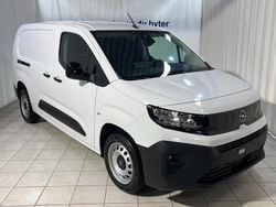 Vit (vit kaolin) Ny 2025 Opel Combo Van | 357 170 kr (Marknadspris)
