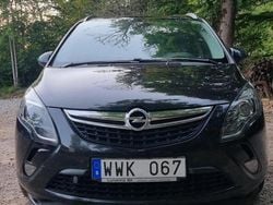 Svart Begagnad 2012 Opel Zafira Tourer Enjoy Minibuss | 48 000 kr (Dyr)