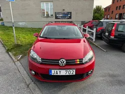Mörkröd (röd) Begagnad 2010 VW Golf Style Kombi | 49 600 kr (Lite dyr)