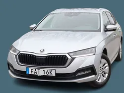 Silver Begagnad 2021 Skoda Octavia Ambition Kombi | 270 000 kr (Marknadspris)