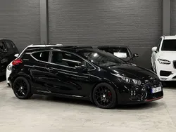 Svart (svart metallic) Begagnad 2015 Kia ProCeed GT 2 Halvkombi | 119 900 kr (Superpris)