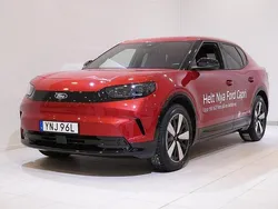Röd (lucid red premium metallic) Begagnad 2024 Ford Capri Premium Halvkombi | 569 800 kr