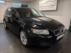 Svart Begagnad 2011 Volvo V50 Summum Kombi | 49 900 kr (Marknadspris)