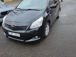 Svart Begagnad 2012 Toyota Verso Minibuss | 60 995 kr (Bra pris)