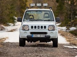 Vit Begagnad 2002 Suzuki Jimny SUV | 10 000 kr
