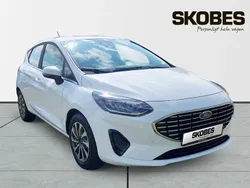 Vit Begagnad 2022 Ford Fiesta Titanium Halvkombi | 174 900 kr (Marknadspris)