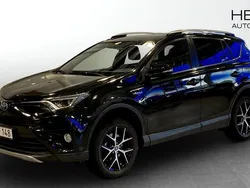 Svart (black) Begagnad 2016 Toyota RAV4 Hybrid SUV | 229 000 kr (Bra pris)