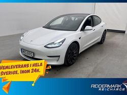Vit Begagnad 2021 Tesla Model 3 Performance Sedan | 319 800 kr (Marknadspris)