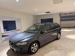 Grå Begagnad 2009 Volvo V50 Momentum Kombi | 29 900 kr (Bra pris)
