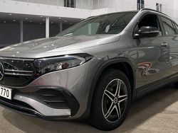 Mörkgrå Begagnad 2023 Mercedes EQA250 AMG SUV | 429 000 kr (Marknadspris)