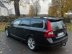 Svart Begagnad 2013 Volvo V70 Momentum Kombi | 80 000 kr (Marknadspris)