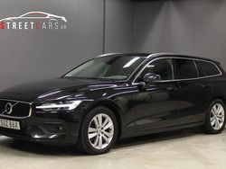 Svart Begagnad 2019 Volvo V60 Momentum Kombi | 244 900 kr (Marknadspris)