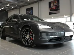 Grå Ny 2024 Porsche Taycan 4S Sport Turismo Sedan | 1 325 000 kr (Marknadspris)