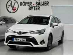 Vit Begagnad 2016 Toyota Avensis Multidrive S Kombi | 169 900 kr (Marknadspris)