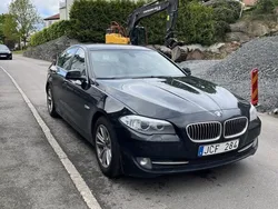 Svart Begagnad 2013 BMW 520 Sedan | 70 000 kr