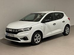 Vit Begagnad 2022 Dacia Sandero Essentiel Halvkombi | 134 500 kr (Marknadspris)