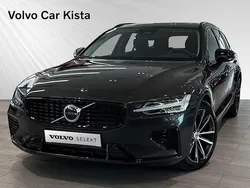 Grå Begagnad 2024 Volvo V60 Plus Kombi | 499 900 kr (Marknadspris)