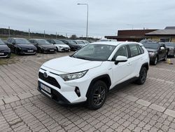 Vit Begagnad 2021 Toyota RAV4 Hybrid SUV | 259 900 kr (Marknadspris)