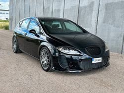 Svart Begagnad 2005 Seat Leon Halvkombi | 99 000 kr