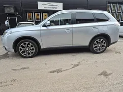 Silver Begagnad 2014 Mitsubishi Outlander SUV | 149 900 kr (Marknadspris)