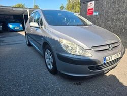 Grå Begagnad 2004 Peugeot 307 Halvkombi | 16 000 kr (Bra pris)
