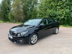 Svart Begagnad 2018 Peugeot 308 Active Kombi | 142 900 kr (Marknadspris)