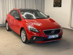 Röd Begagnad 2014 Volvo V40 CC Kombi | 99 900 kr (Marknadspris)