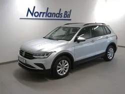 Silver (reflex silver metallic) Begagnad 2024 VW Tiguan SUV | 369 900 kr (Superpris)