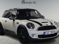 Vit Begagnad 2011 Mini Cooper S Halvkombi | 99 800 kr (Marknadspris)