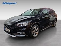 Svart Begagnad 2021 Ford Focus Active Kombi | 189 900 kr (Marknadspris)