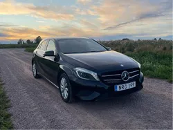 Svart Begagnad 2015 Mercedes A180 Style Halvkombi | 115 000 kr (Marknadspris)