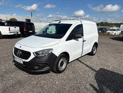 Vit Begagnad 2022 Mercedes Citan 110 Van | 179 000 kr (Bra pris)
