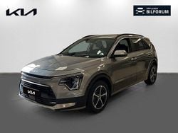 Grå Ny 2025 Kia Niro Advance SUV | 387 159 kr (Marknadspris)