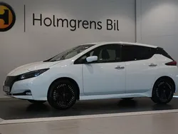 Vit Begagnad 2023 Nissan Leaf N-Connecta Halvkombi | 238 800 kr (Marknadspris)