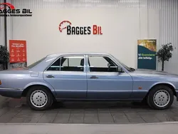 Ljusblå Begagnad 1991 Mercedes 420 SE Sedan | 139 900 kr